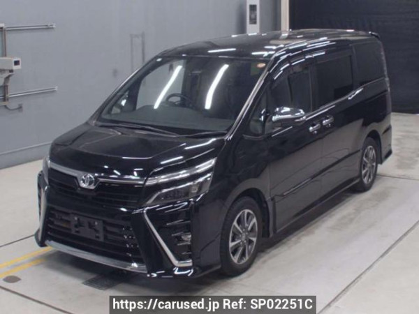 Used 2021 AT toyota voxy ZRR80W Image[0]