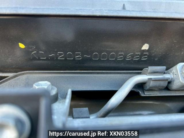 Used 2004 AT toyota regiusace-van KDH205V Image[11]