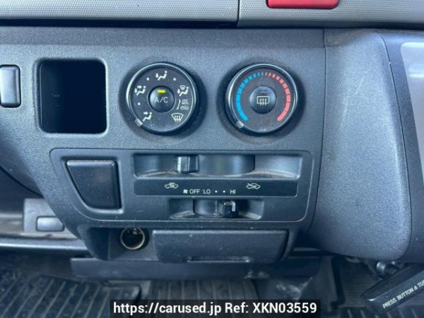 Used 2006 AT toyota hiace-van KDH200V Image[24]