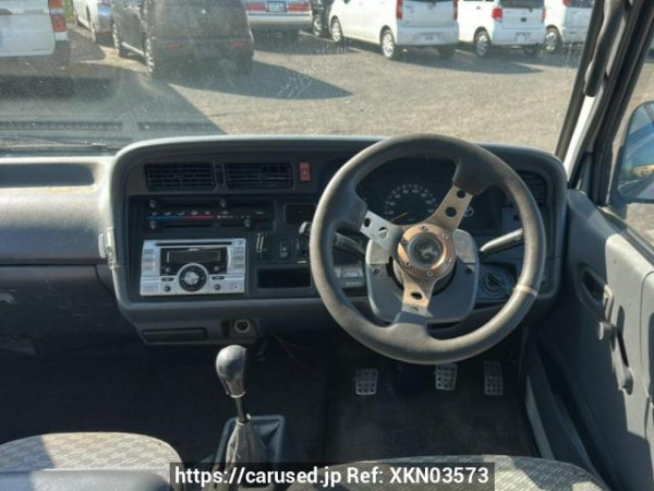 Used 2004 MT toyota hiace-van LH178V Image[17]