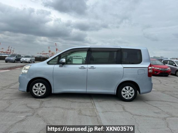 Used 2010 AT toyota noah ZRR70G Image[3]