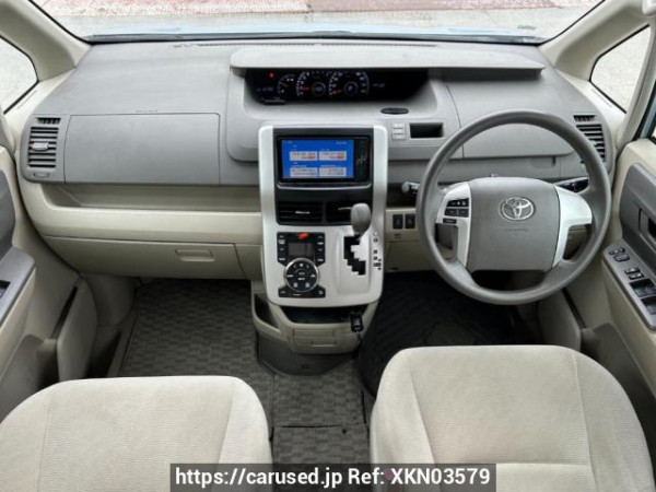 Used 2010 AT toyota noah ZRR70G Image[18]