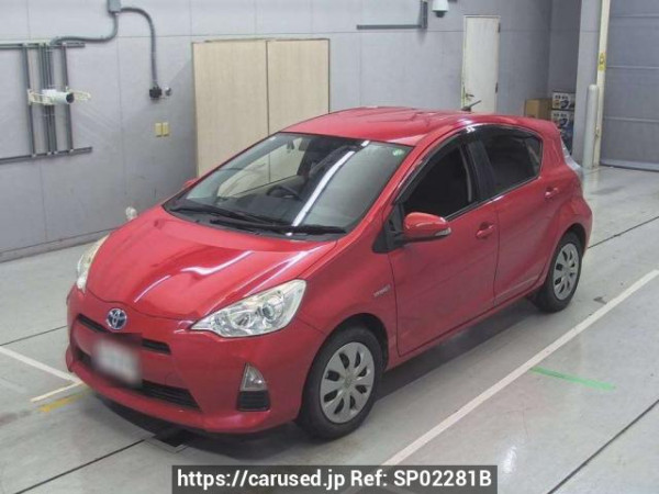 Used 2014 AT toyota aqua NHP10 Image[0]