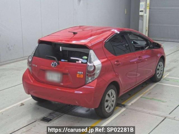 Used 2014 AT toyota aqua NHP10 Image[1]
