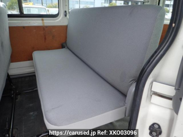 Used 2007 MT toyota hiace-van KDH205V Image[16]
