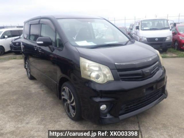 Used 2010 AT toyota noah ZRR70W Image[0]