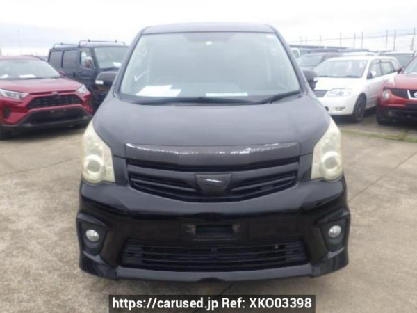 Used 2010 AT toyota noah ZRR70W Image[1]