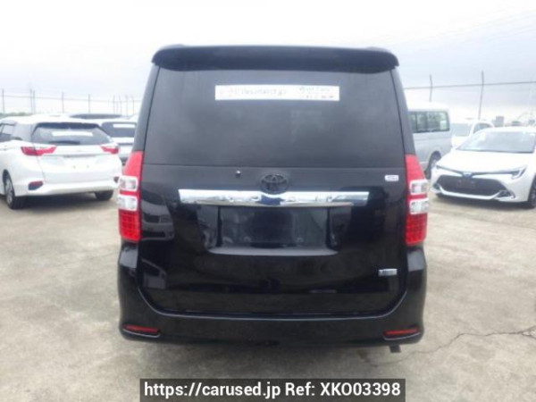 Used 2010 AT toyota noah ZRR70W Image[5]