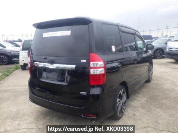 Used 2010 AT toyota noah ZRR70W Image[6]