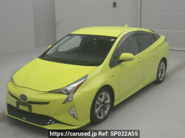 Used 2016 AT toyota prius ZVW51 Image[0]