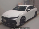 Toyota Crown Crossover TZSH35