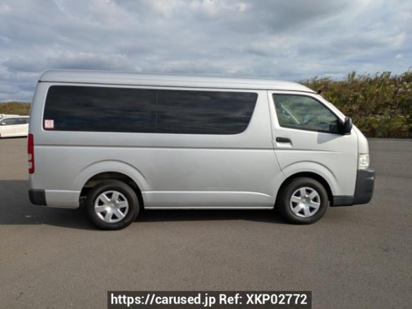 Used 2004 AT toyota hiace-wagon TRH214W Image[7]