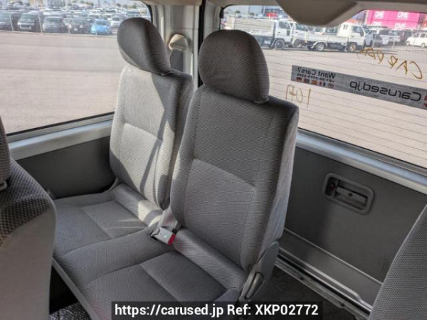 Used 2004 AT toyota hiace-wagon TRH214W Image[17]