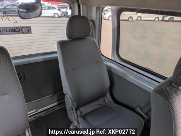 Used 2004 AT toyota hiace-wagon TRH214W Image[18]