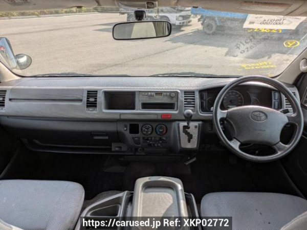 Used 2004 AT toyota hiace-wagon TRH214W Image[19]