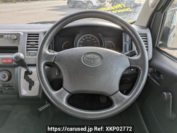 Used 2004 AT toyota hiace-wagon TRH214W Image[21]