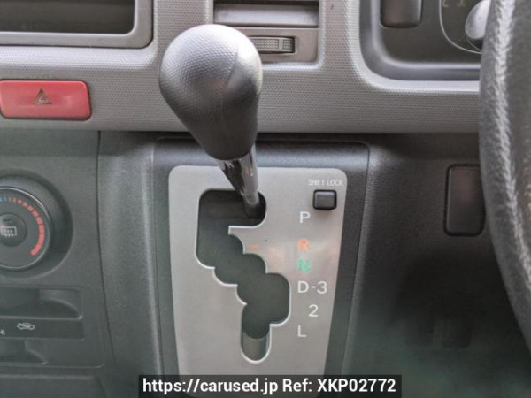 Used 2004 AT toyota hiace-wagon TRH214W Image[25]
