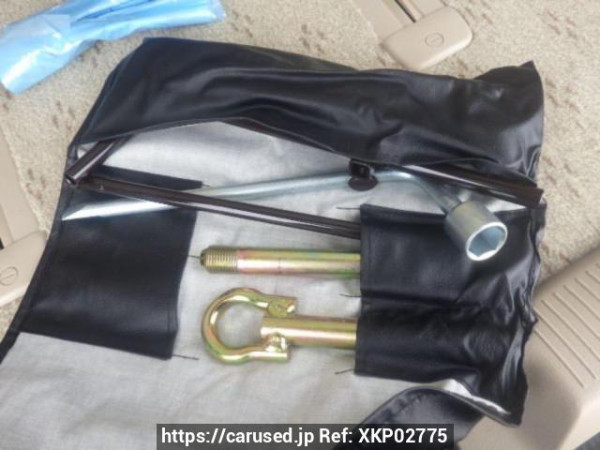 Used 2002 AT toyota alphard MNH10W Image[40]