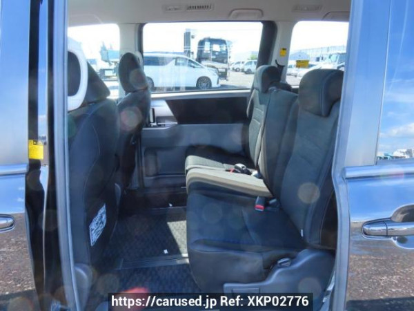 Used 2008 AT toyota voxy ZRR70W Image[18]