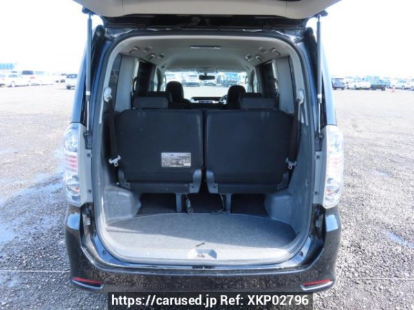 Used 2009 AT toyota voxy ZRR70W Image[8]