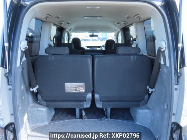 Used 2009 AT toyota voxy ZRR70W Image[9]