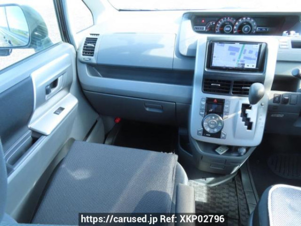 Used 2009 AT toyota voxy ZRR70W Image[23]