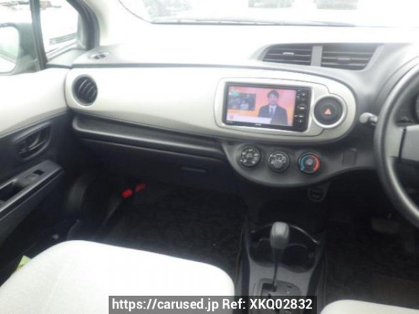 Used 2011 AT toyota vitz KSP130 Image[16]