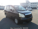 Toyota Noah ZRR70G