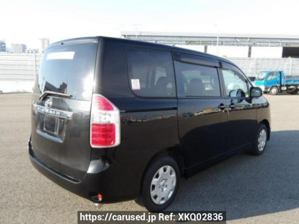 Used 2008 AT toyota noah ZRR70G Image[5]