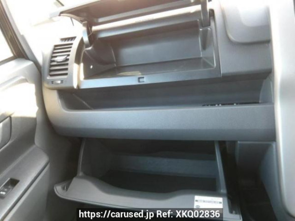 Used 2008 AT toyota noah ZRR70G Image[19]