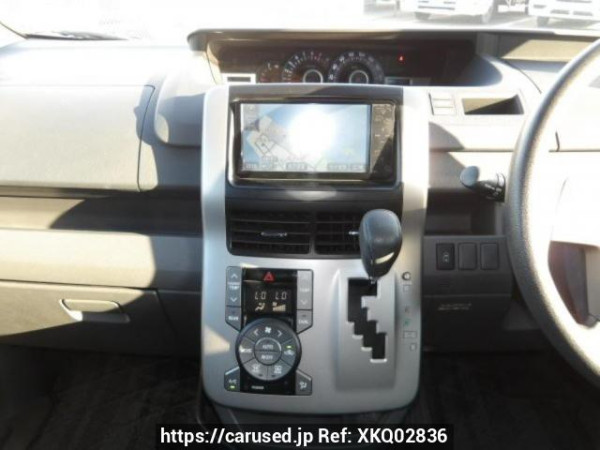 Used 2008 AT toyota noah ZRR70G Image[20]