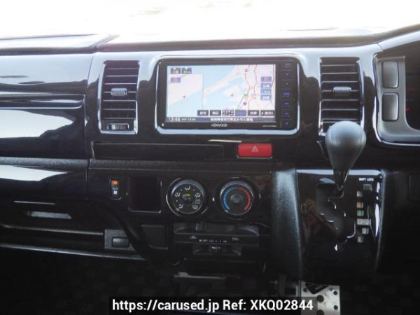 Used 2006 AT toyota regiusace-van KDH200V Image[23]