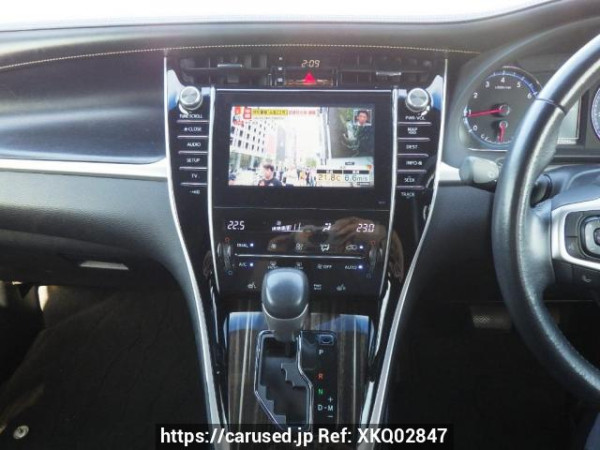 Used 2014 AT toyota harrier ZSU60W Image[24]