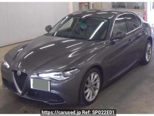 Used 2019 AT alfa-romeo julia 95220 Image[1]