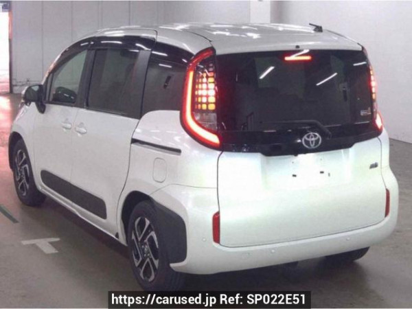 Used 2023 AT toyota sienta MXPL10G Image[1]