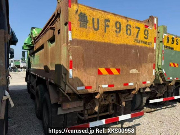 Used 2020 MT howo v7 ZZ3317N2867E1 Image[2]