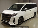 Toyota Noah ZRR80W