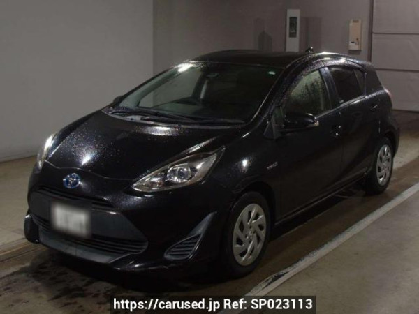 Used 2017 AT toyota aqua NHP10 Image[0]