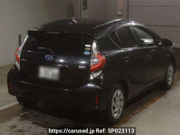 Used 2017 AT toyota aqua NHP10 Image[1]