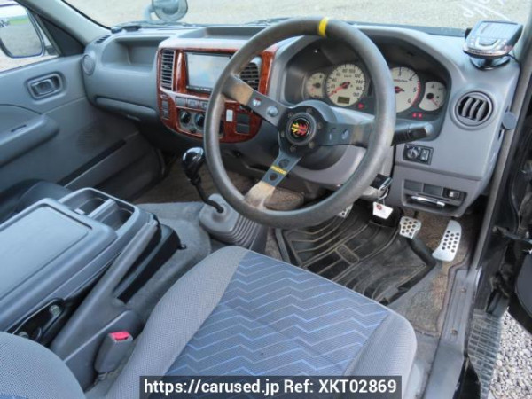Used 2003 MT nissan caravan-bus DWGE25 Image[13]