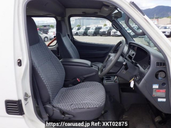 Used 2001 AT toyota hiace-wagon RZH111G Image[13]
