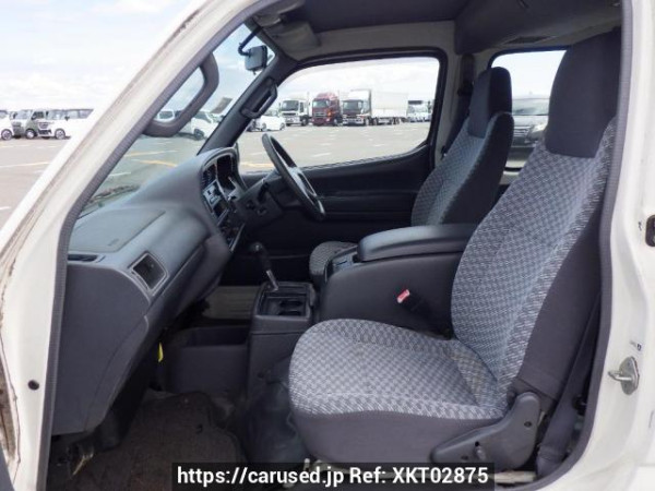 Used 2001 AT toyota hiace-wagon RZH111G Image[14]