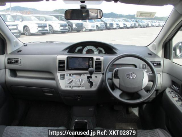 Used 2004 AT toyota raum NCZ20 Image[17]