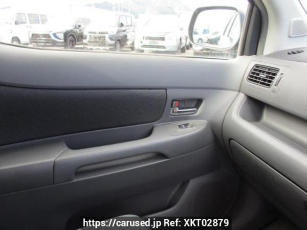 Used 2004 AT toyota raum NCZ20 Image[28]