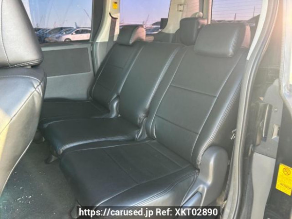 Used 2008 AT toyota voxy ZRR70G Image[16]