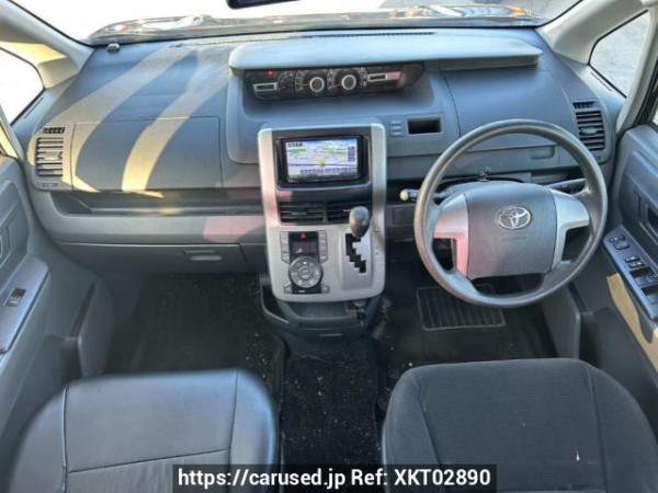 Used 2008 AT toyota voxy ZRR70G Image[19]