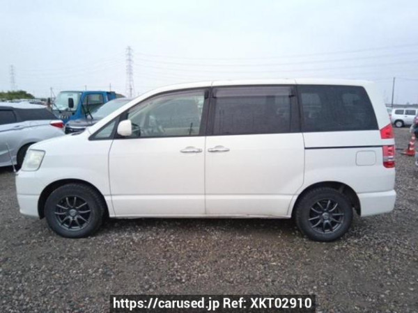 Used 2002 AT toyota noah AZR60G Image[3]