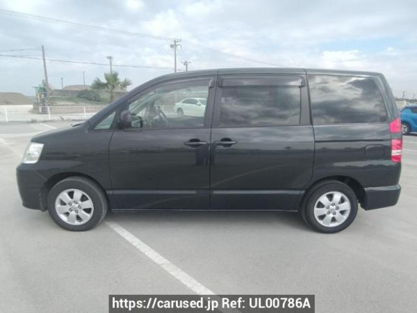 Used 2004 AT toyota noah AZR60G Image[3]