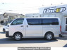 Used 2017 AT toyota regiusace-van KDH201V Image[1]
