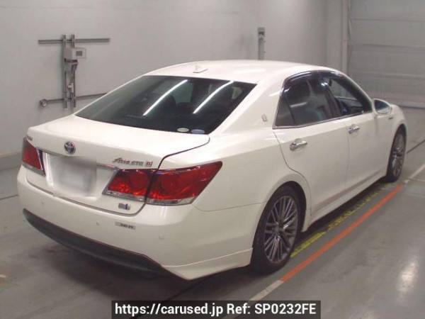 Used 2014 AT toyota crown-hybrid AWS210 Image[1]